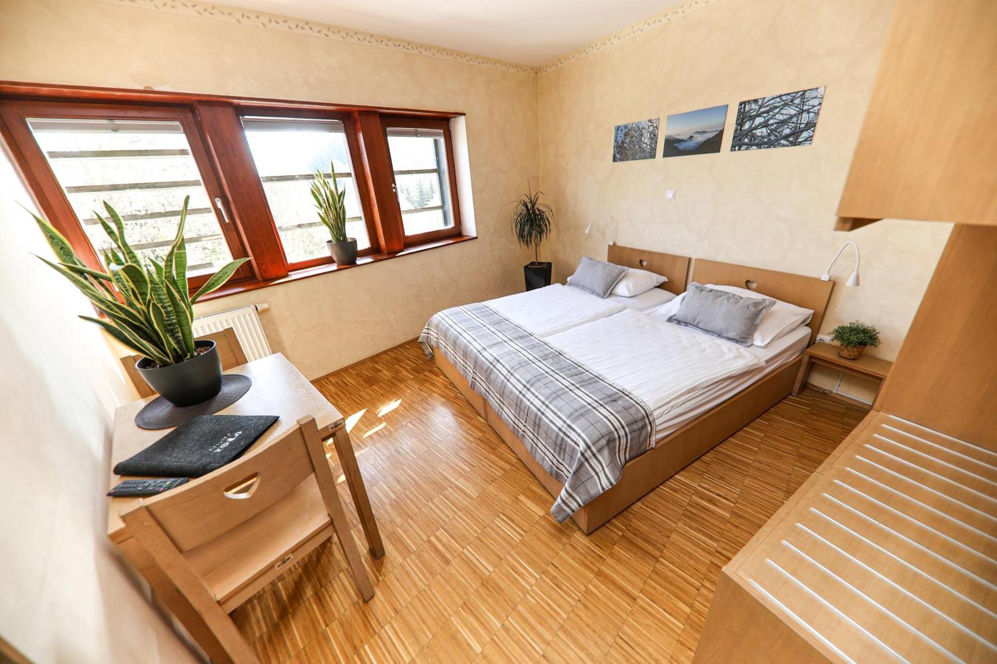 Hotel Celjska Koca Cilli Kültér fotó